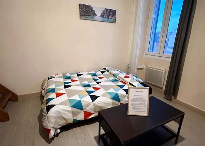 Joli Appartement Aux Chartreux - Calme & Lumineux